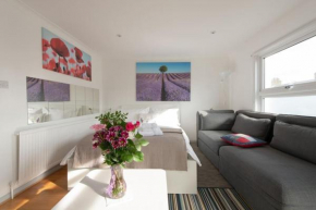 Lovely New Studio Flat - 24C